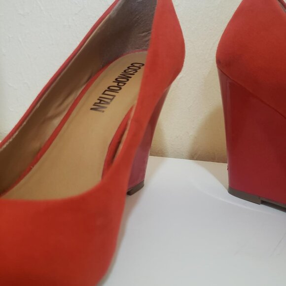 Red Suede Wedge Pumps Size 6M - Picture 5 of 6